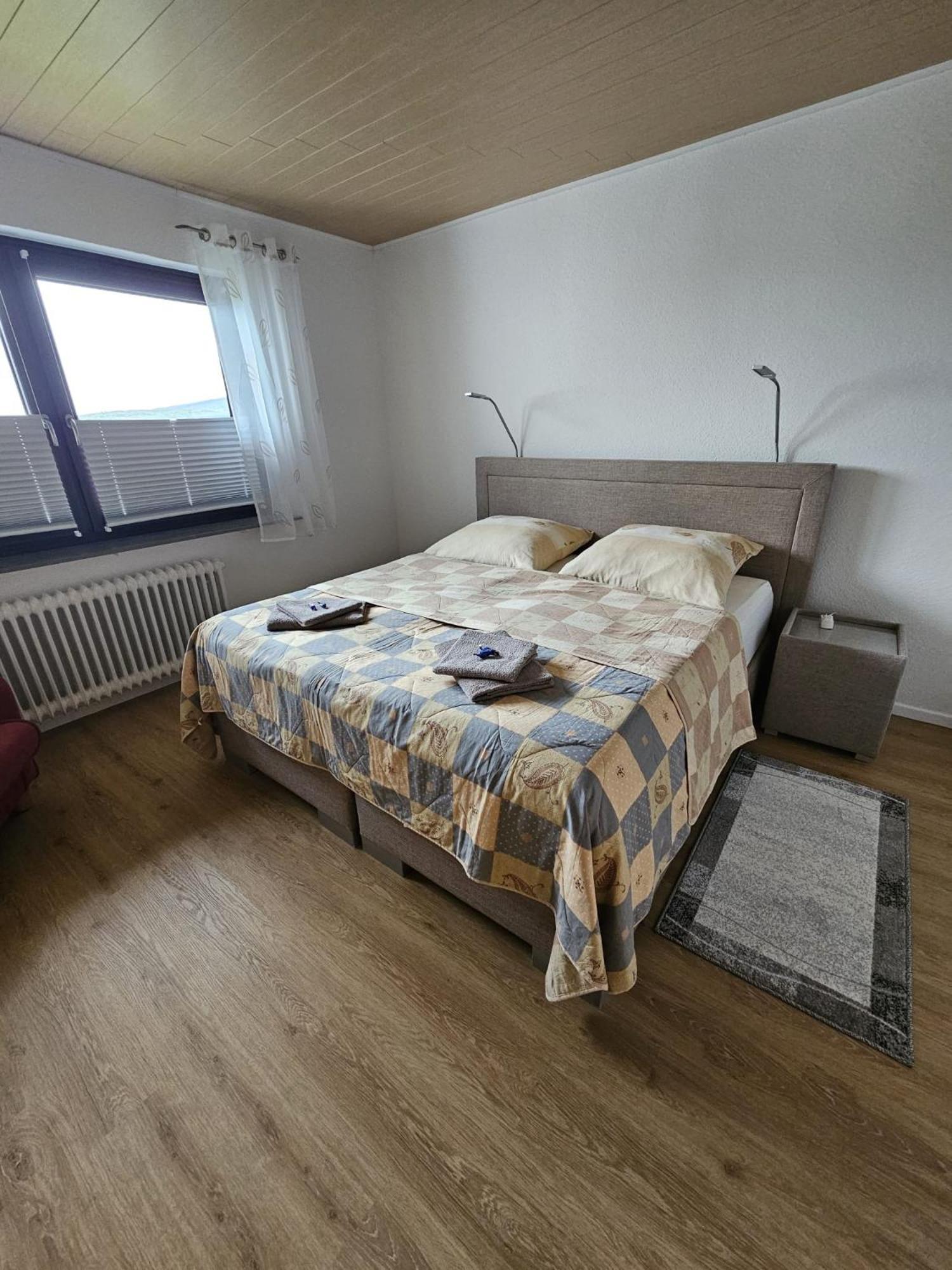 Ferienwohnung Talblick Ahnatal Exteriör bild